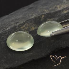 1.99 ct natürliche Olive Green  Prehnit-Edelsteine, Oval, Transparent