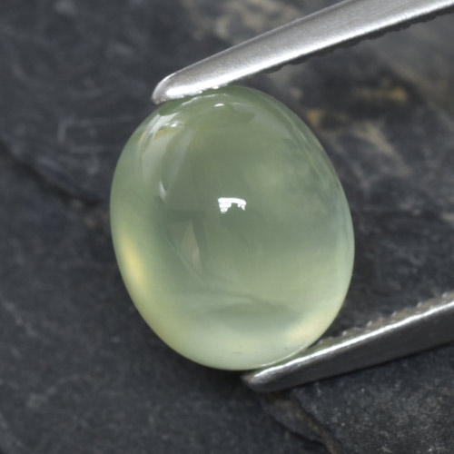 2,90 ctw natürlicher grüner Prehnit, Oval Schliff, Transparent