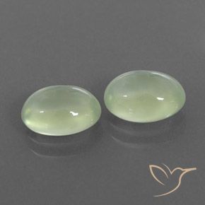 3.01 ct natürliche Pale Pear Green  Prehnit-Edelsteine, Oval, Transparent / Lichtdurchlässig