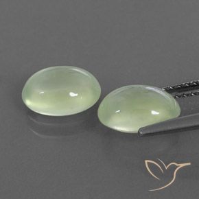 3.01 ct natürliche Pale Pear Green  Prehnit-Edelsteine, Oval, Transparent / Lichtdurchlässig