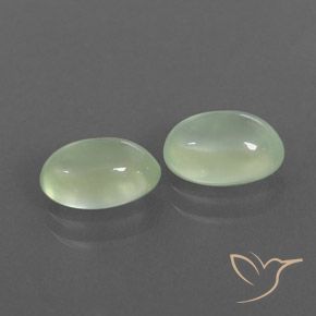 2.46 ct natürliche Pale Pear Green  Prehnit-Edelsteine, Oval, Transparent / Lichtdurchlässig
