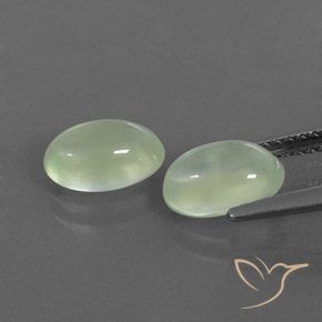2.46 ct natürliche Pale Pear Green  Prehnit-Edelsteine, Oval, Transparent / Lichtdurchlässig