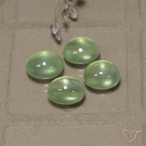 8.03ctw Natürlicher Very Light Green  Prehnit, Oval, Transparent / Lichtdurchlässig