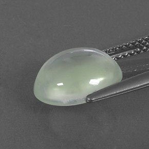 3,95 ctw natürlicher grüner Prehnit, Oval Schliff, Transparent