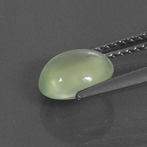 1,43 ctw natürlicher grüner Prehnit, Oval Schliff, Transparent