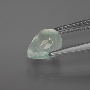1,73 ctw natürlicher grüner Prehnit, Briolette, Transparent