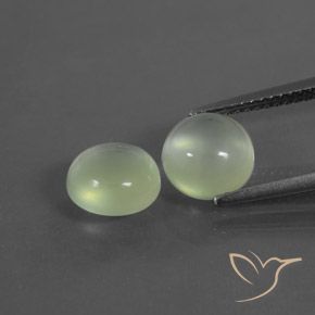3.88ctw Natürlicher Blasses Birnengrün Prehnit, Runden, Transparent