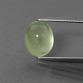 4,45 ctw natürlicher grüner Prehnit, Oval Schliff, Transparent