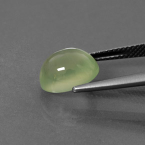4,45 ctw natürlicher grüner Prehnit, Oval Schliff, Transparent
