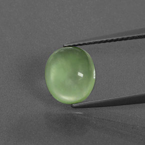 3,00 ctw natürlicher grüner Prehnit, Oval Schliff, Transparent