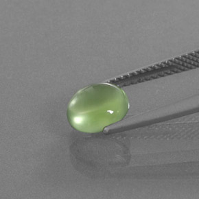 1,35 ctw natürlicher grüner Prehnit, Oval Schliff, Transparent