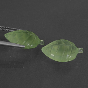  ct natürliche Grün Prehnit-Edelsteine, Ausgefallene Form, Lichtdurchlässig