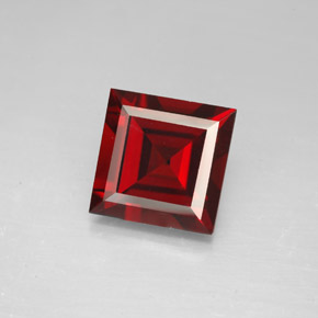 4,36 ctw natürlicher roter Pyrop, Quadrat, VVS