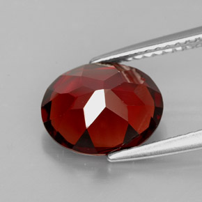 3,36 ctw natürlicher roter Pyrop, Oval Schliff, VS