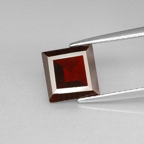 2,30 ctw natürlicher roter Pyrop, Quadrat, VS