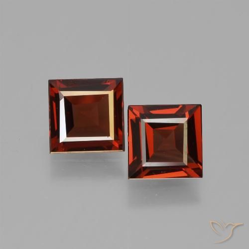 1.45ctw Natürlicher dunkelrot Pyrop-Granat, Quadrat, VVS-VS