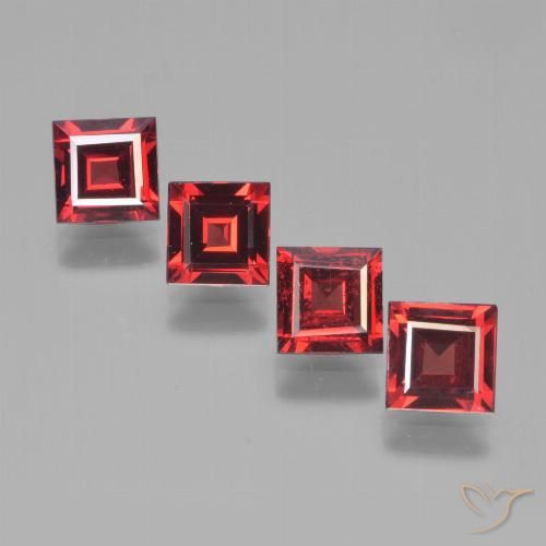 2.76ctw Natürlicher Mittelrot Pyrop-Granat, Quadrat, VS