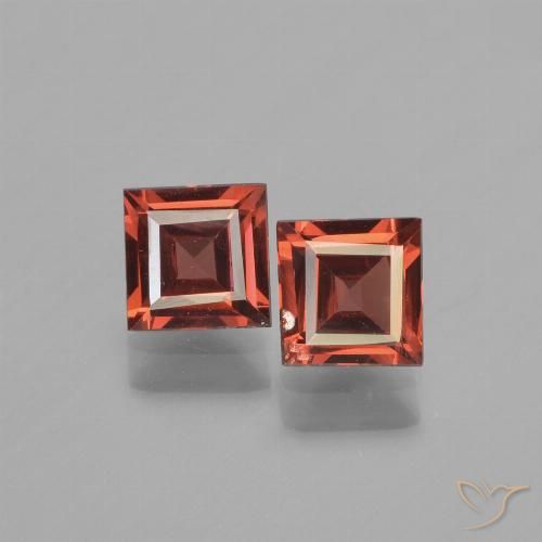 1.39ctw Natürlicher tiefrot Pyrop-Granat, Quadrat, VS