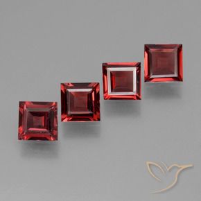 2.46 ct natürliche Tiefes Blutrot Pyrop-Granat-Edelsteine, Quadrat, VS