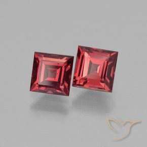 1.78 ct natürliche Tiefes Weinrot Pyrop-Granat-Edelsteine, Quadrat, VS