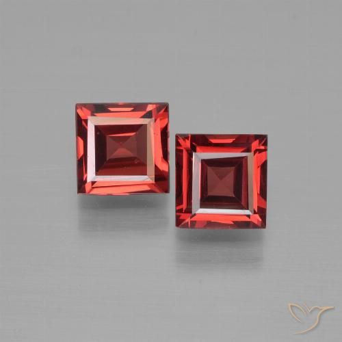 1.47ctw Natürlicher Tiefes Blutrot Pyrop-Granat, Quadrat, VS