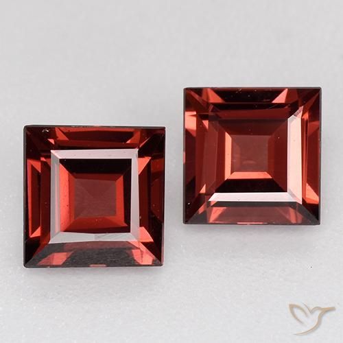 1.39ctw Natürlicher dunkelrot Pyrop-Granat, Quadrat, VS