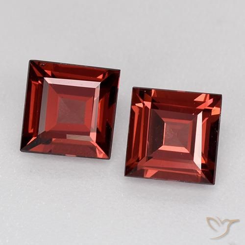 1.39 ct natürliche dunkelrot Pyrop-Granat-Edelsteine, Quadrat, VS