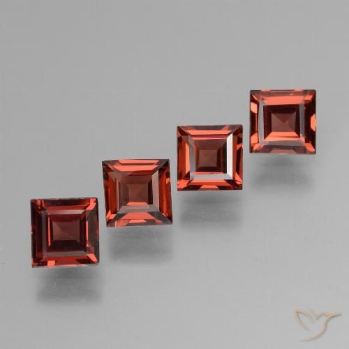 2.67ctw Natürlicher Mittelrot Pyrop-Granat, Quadrat, VS