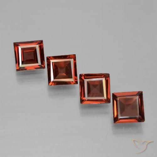 2.47ctw Natürlicher Sangria Rot Pyrop-Granat, Quadrat, VVS-VS