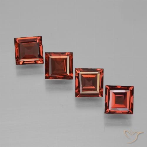2.65ctw Natürlicher Mittelrot Pyrop-Granat, Quadrat, VS