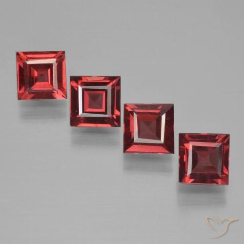 2.63ctw Natürlicher Tiefes Weinrot Pyrop-Granat, Quadrat, VS