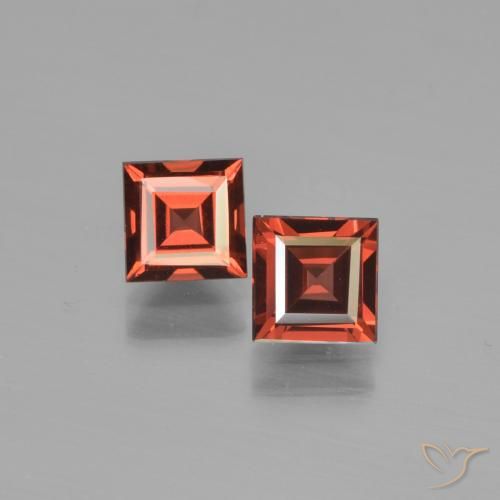 1.54ctw Natürlicher Scharlachrot Pyrop-Granat, Quadrat, VS
