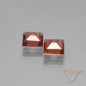 1.34 ct natürliche Mittelrot Pyrop-Granat-Edelsteine, Quadrat, VVS-VS