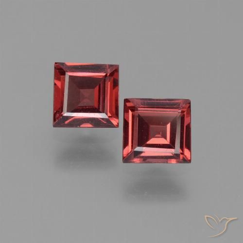 1.46ctw Natürlicher dunkelrot Pyrop-Granat, Quadrat, VVS-VS