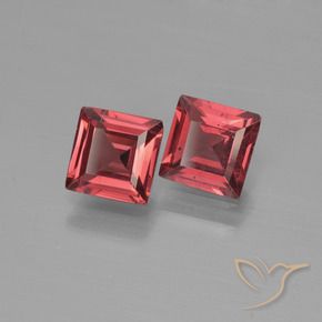1.35 ct natürliche dunkelrot Pyrop-Granat-Edelsteine, Quadrat, VS