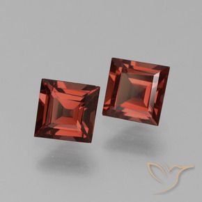 1.37 ct natürliche tiefrot Pyrop-Granat-Edelsteine, Quadrat, VVS-VS