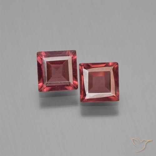 1.49ctw Natürlicher tiefrot Pyrop-Granat, Quadrat, VVS