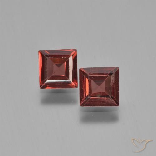 1.36ctw Natürlicher Mittelrot Pyrop-Granat, Quadrat, VS