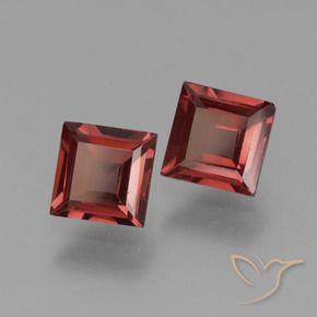 1.51 ct natürliche Tiefes Weinrot Pyrop-Granat-Edelsteine, Quadrat, VS