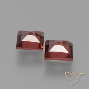 1.51 ct natürliche Tiefes Weinrot Pyrop-Granat-Edelsteine, Quadrat, VS