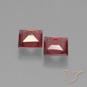 1.49 ct natürliche Tiefes Weinrot Pyrop-Granat-Edelsteine, Quadrat, VVS-VS
