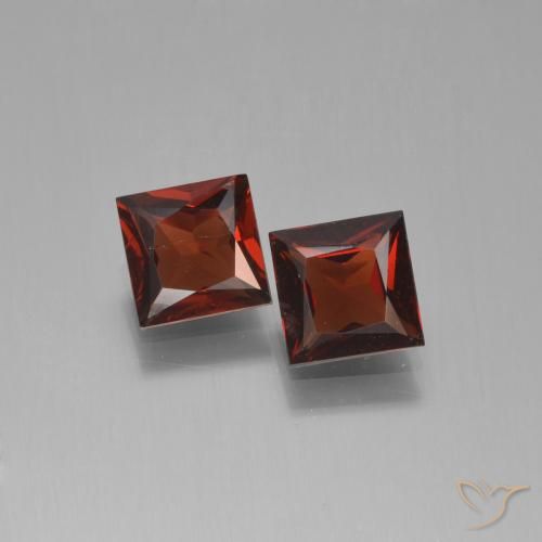 1.41ctw Natürlicher dunkelrot Pyrop-Granat, Quadrat, VS