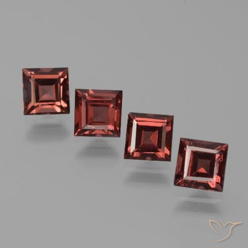 3.28ctw Natürlicher Mittel-Dunkelrot Pyrop-Granat, Quadrat, VS