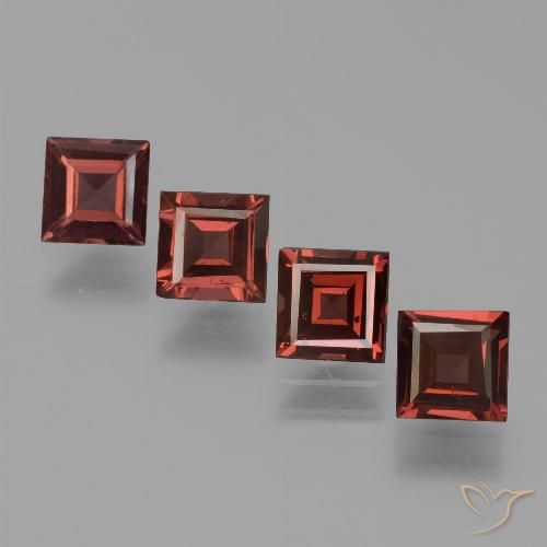 2.97ctw Natürlicher Tiefes Scharlachrot Pyrop-Granat, Quadrat, VS