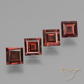 2.97 ct natürliche Tiefes Scharlachrot Pyrop-Granat-Edelsteine, Quadrat, VS