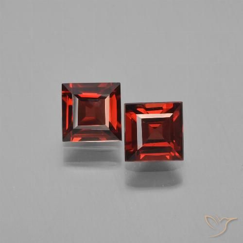 1.47ctw Natürlicher dunkelrot Pyrop-Granat, Quadrat, VVS-VS
