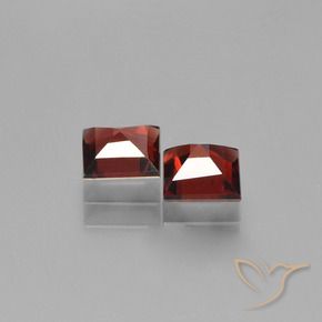 1.47 ct natürliche dunkelrot Pyrop-Granat-Edelsteine, Quadrat, VVS-VS