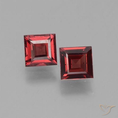 1.46ctw Natürlicher tiefrot Pyrop-Granat, Quadrat, VS