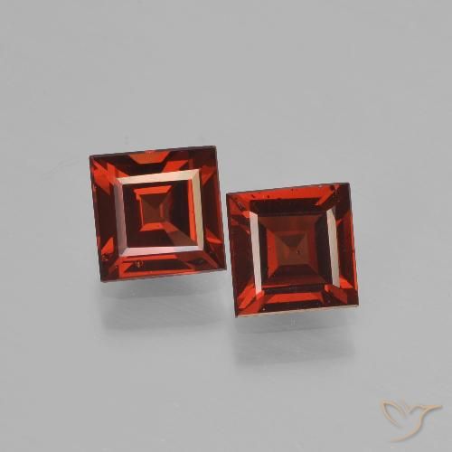 1.55ctw Natürlicher dunkelrot Pyrop-Granat, Quadrat, VVS-VS