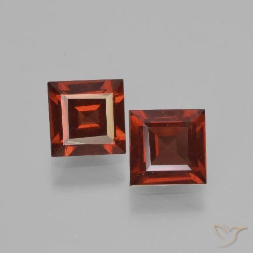 1.41ctw Natürlicher dunkelrot Pyrop-Granat, Quadrat, VS